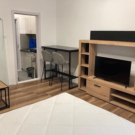 Hotel Duga Нови Сад Екстериор снимка