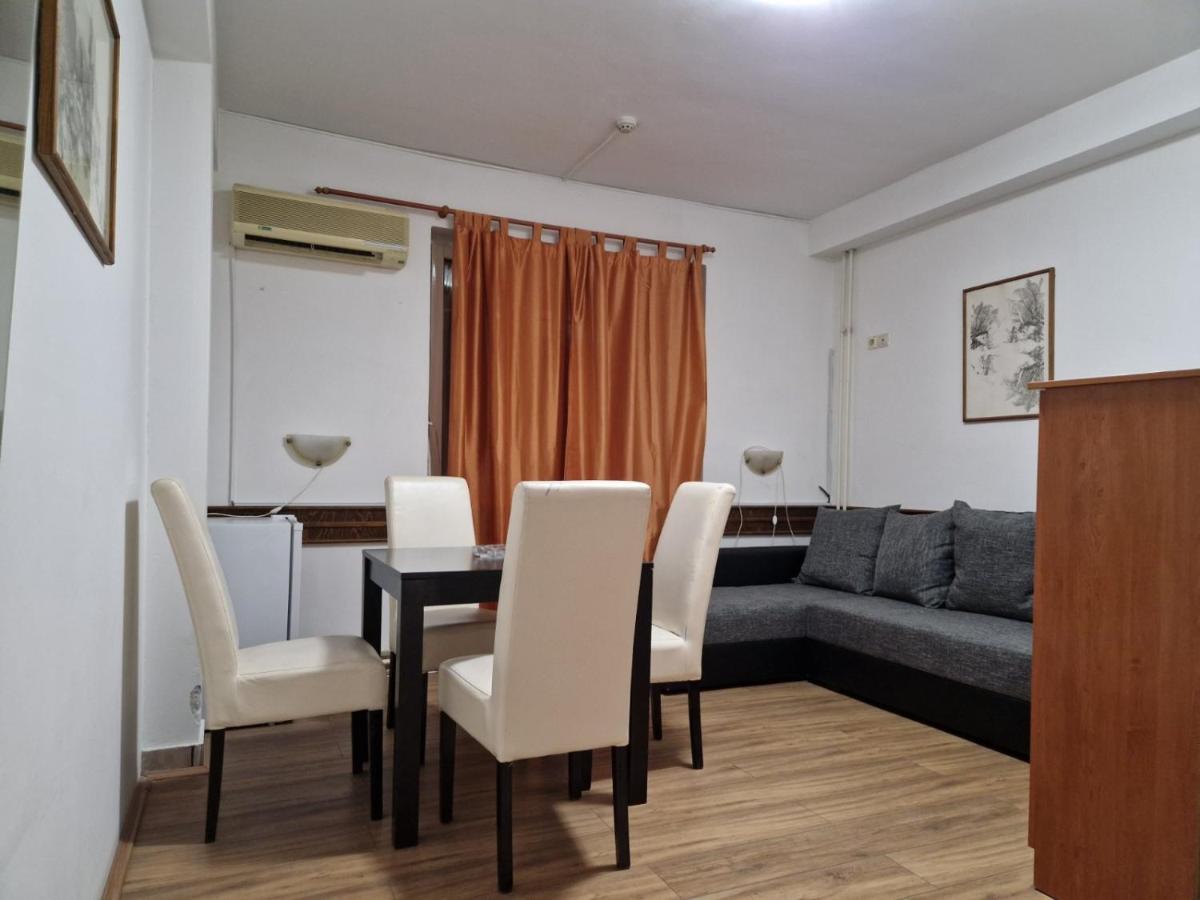 Hotel Duga Нови Сад Екстериор снимка