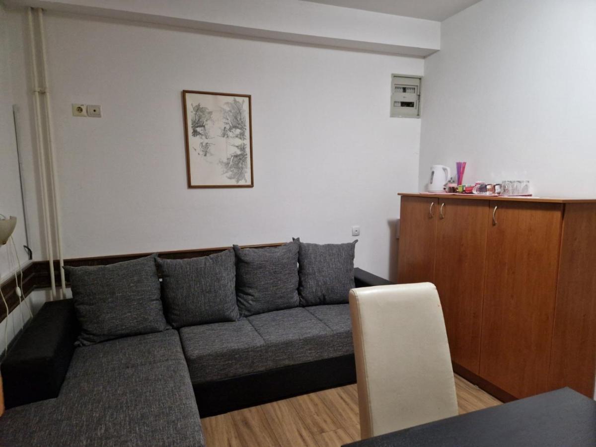 Hotel Duga Нови Сад Екстериор снимка