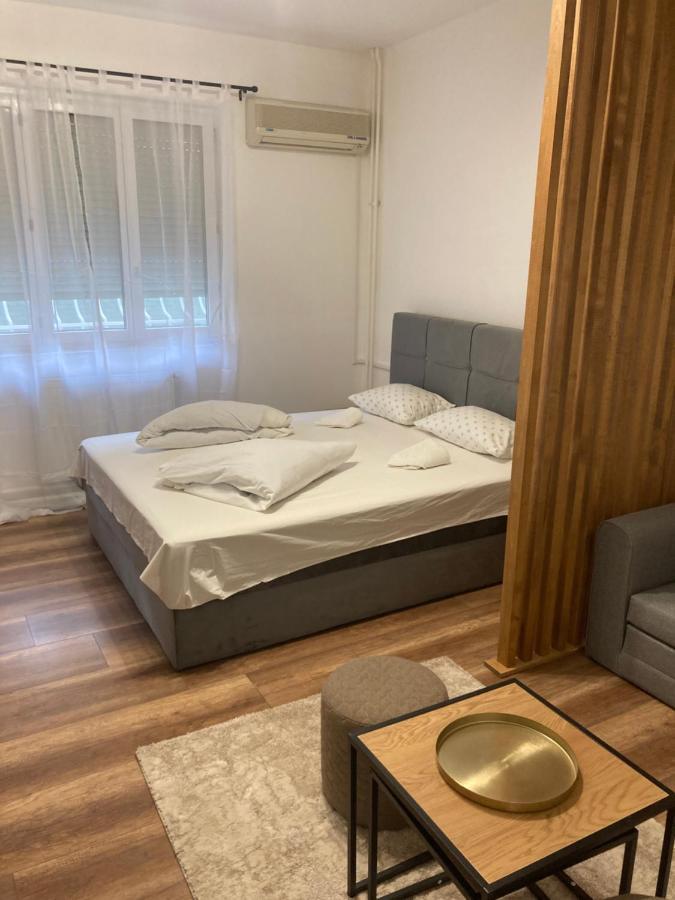 Hotel Duga Нови Сад Екстериор снимка