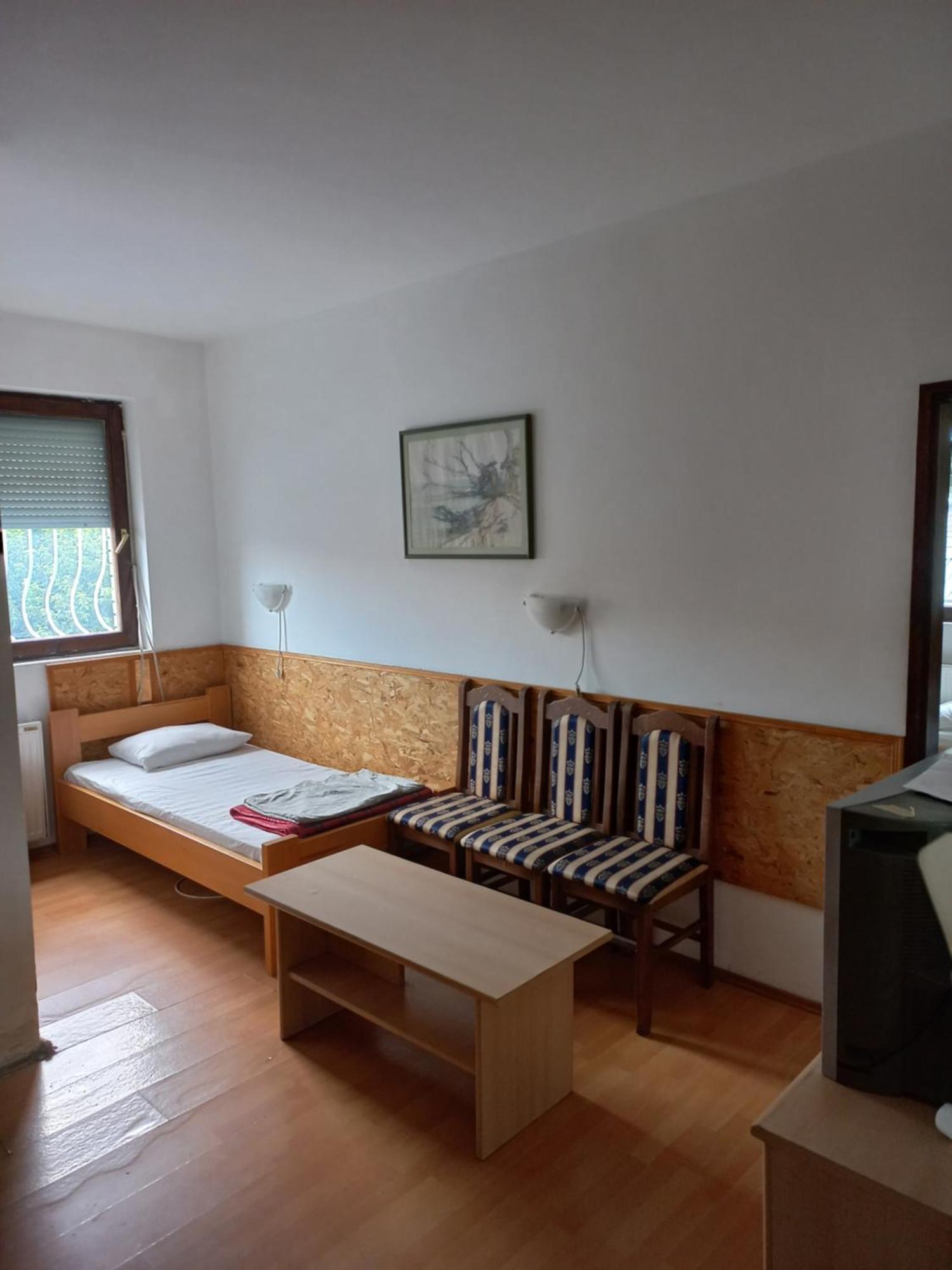 Hotel Duga Нови Сад Екстериор снимка