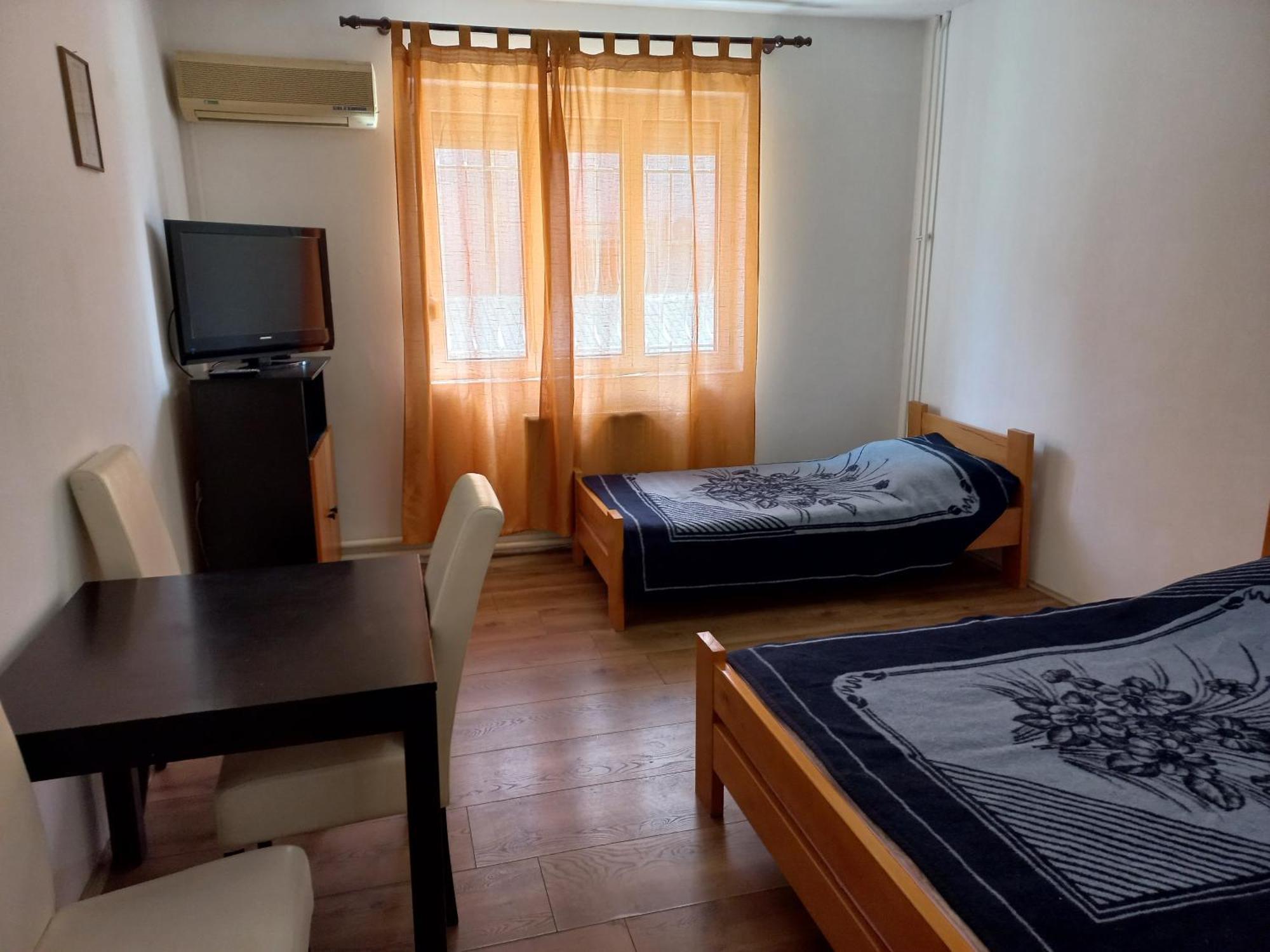 Hotel Duga Нови Сад Екстериор снимка