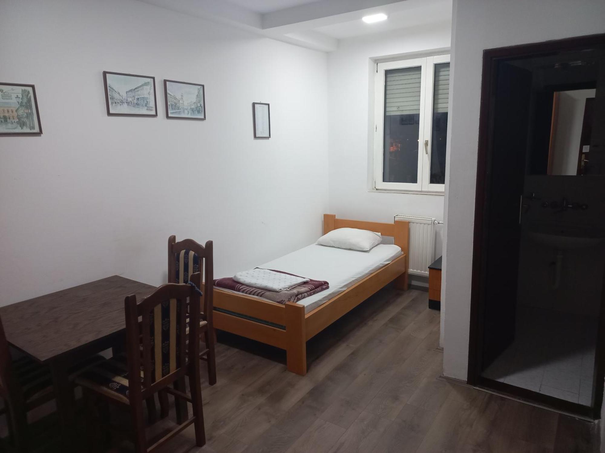 Hotel Duga Нови Сад Екстериор снимка