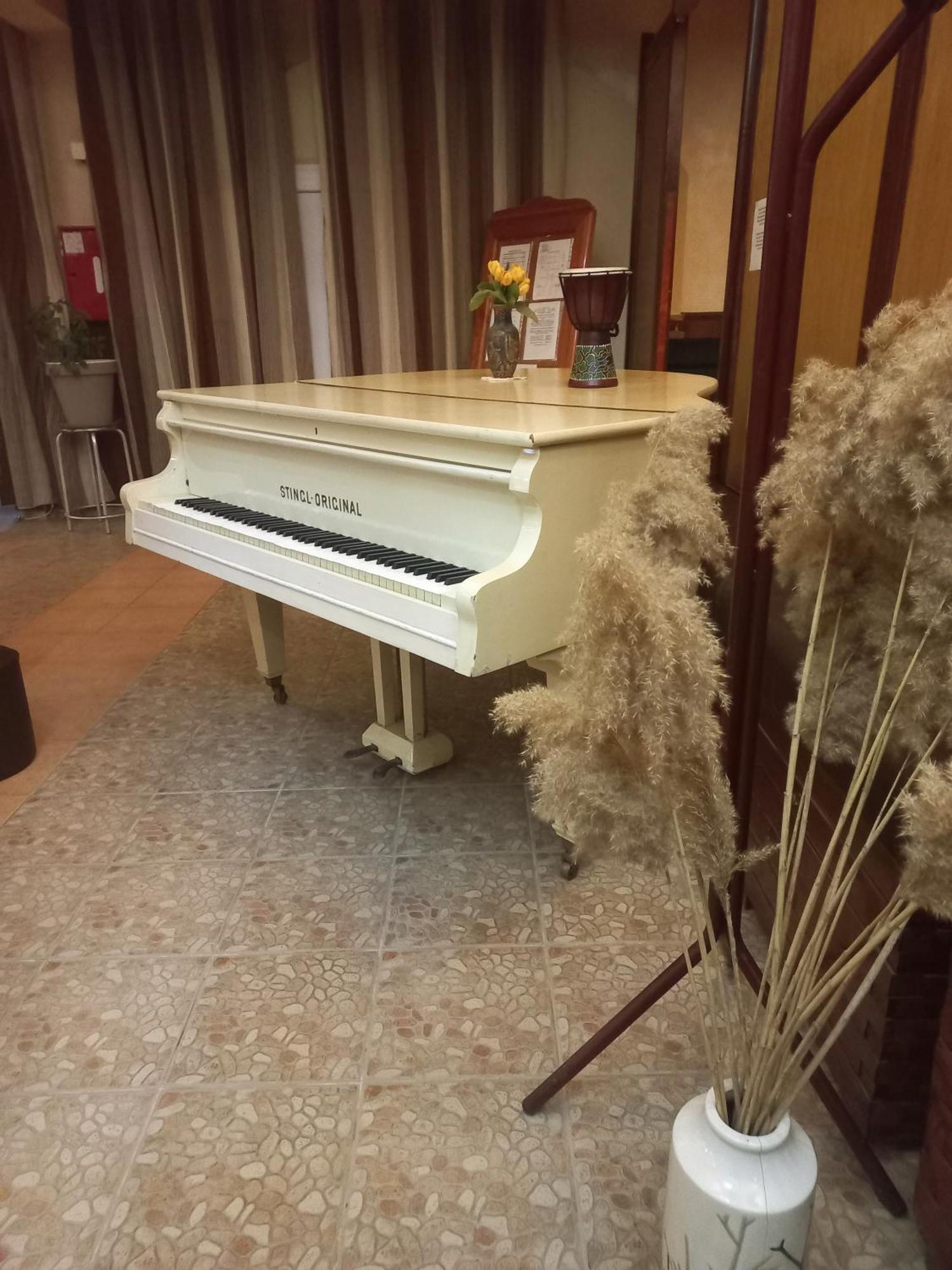 Hotel Duga Нови Сад Екстериор снимка