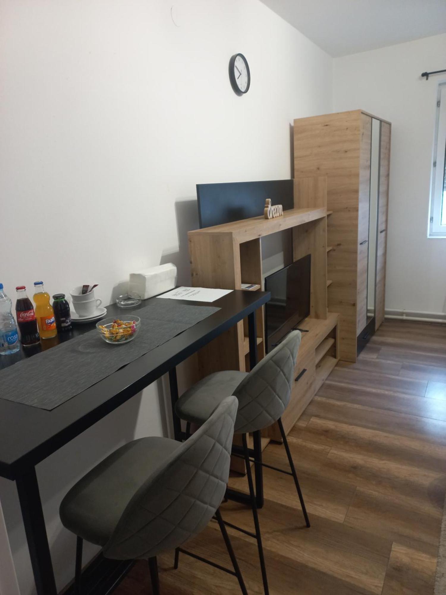 Hotel Duga Нови Сад Екстериор снимка