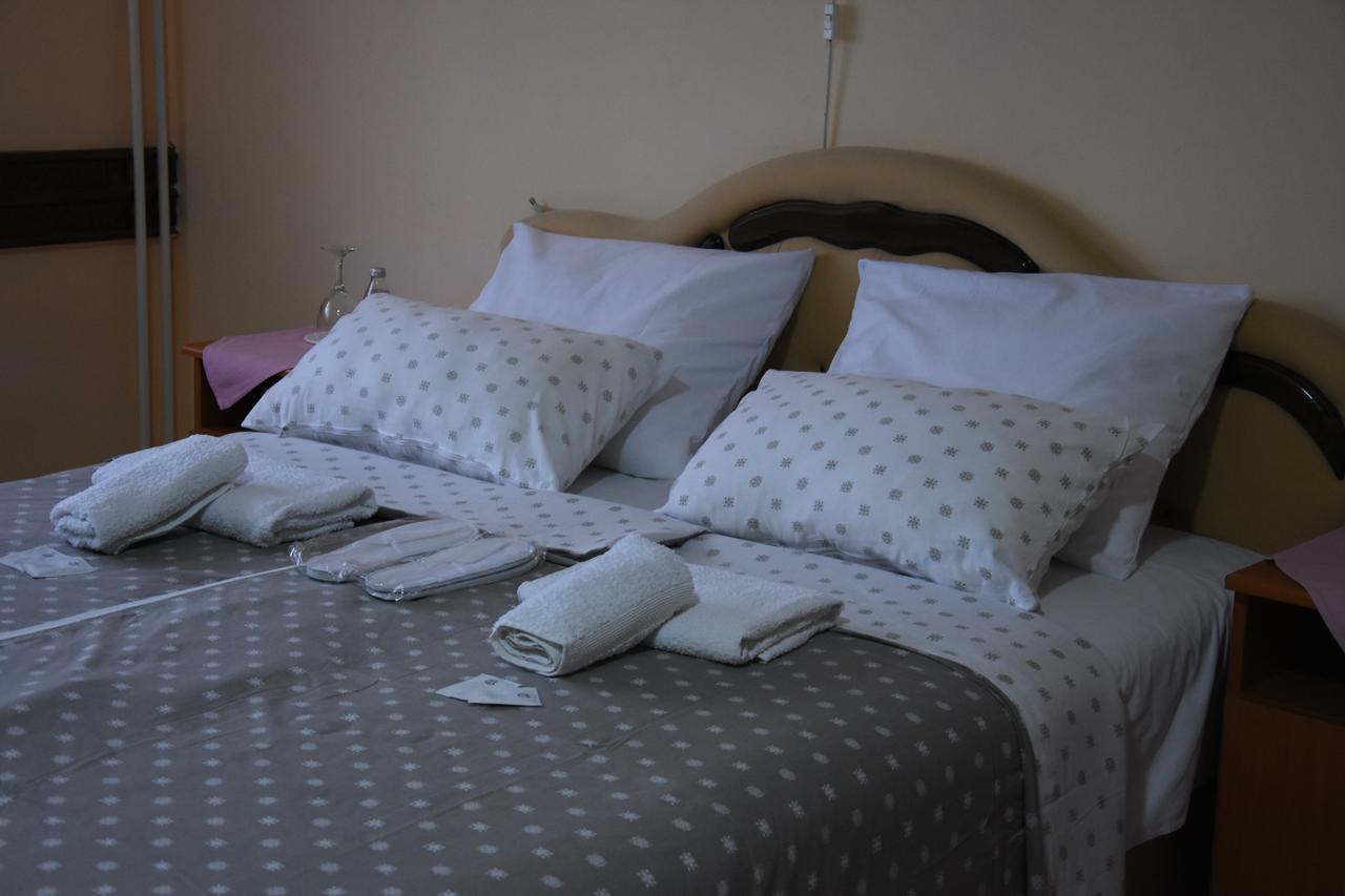 Hotel Duga Нови Сад Екстериор снимка
