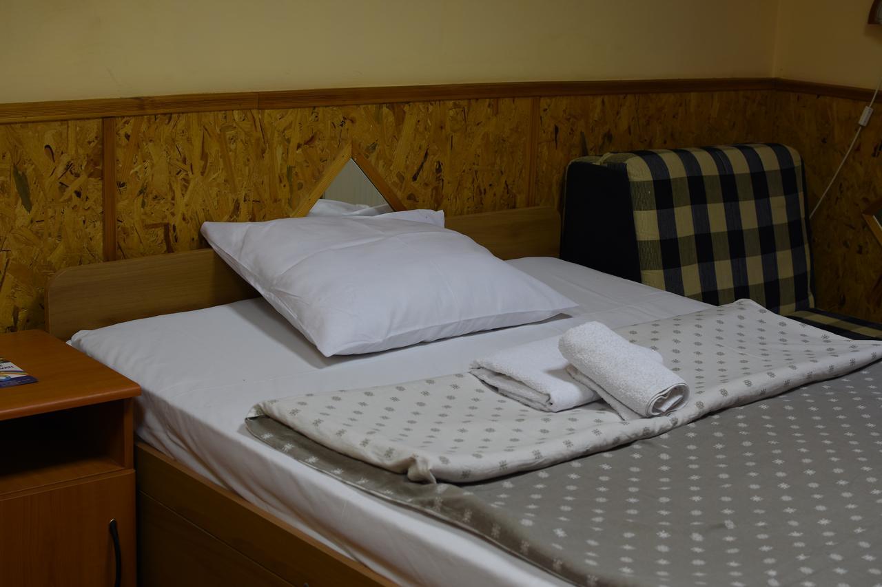 Hotel Duga Нови Сад Екстериор снимка