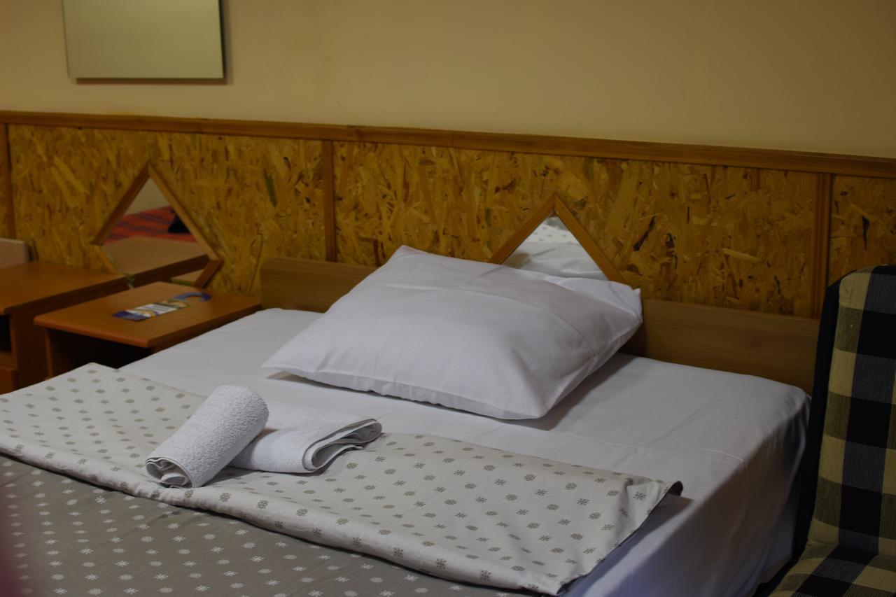 Hotel Duga Нови Сад Екстериор снимка