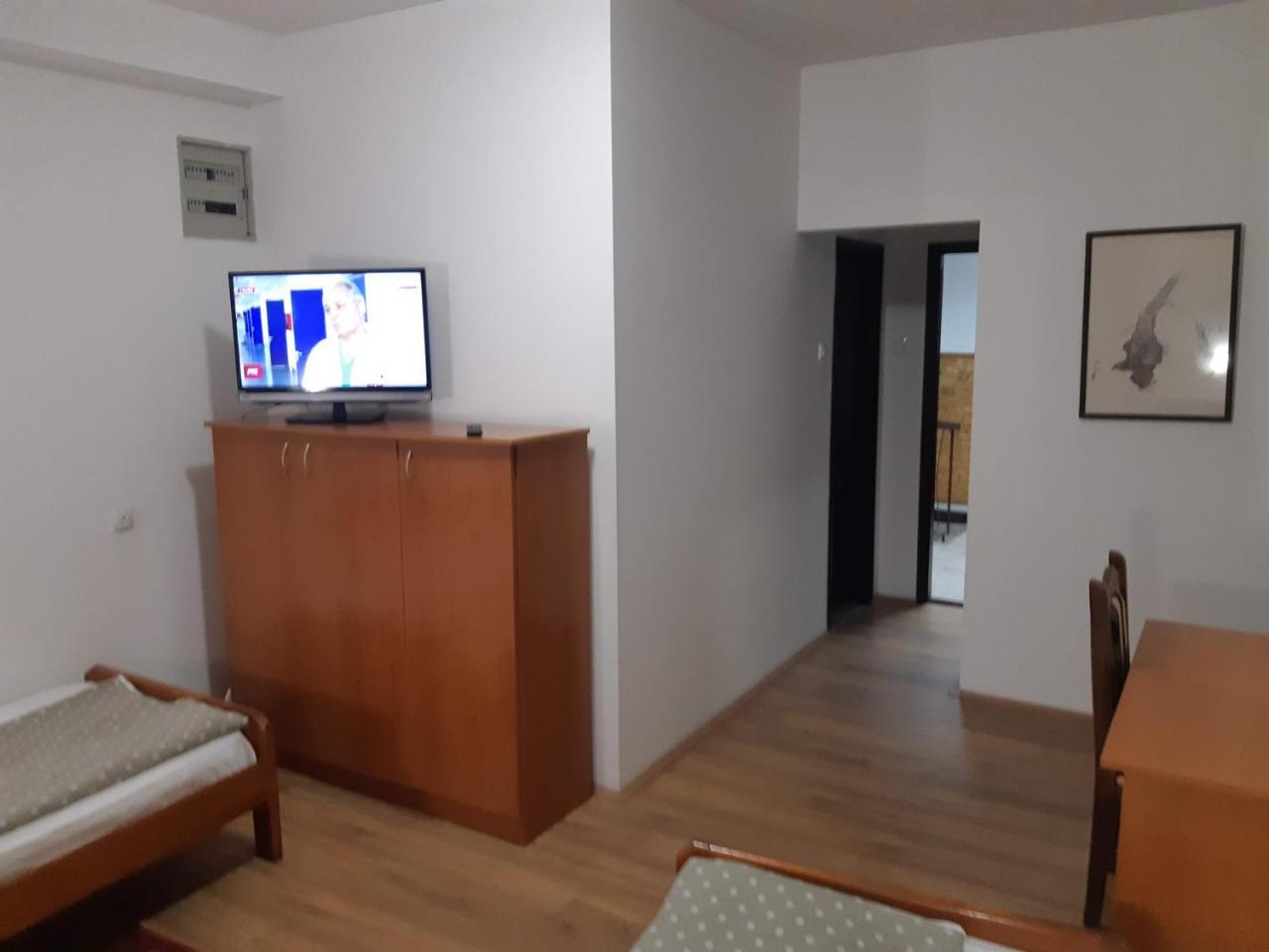 Hotel Duga Нови Сад Екстериор снимка